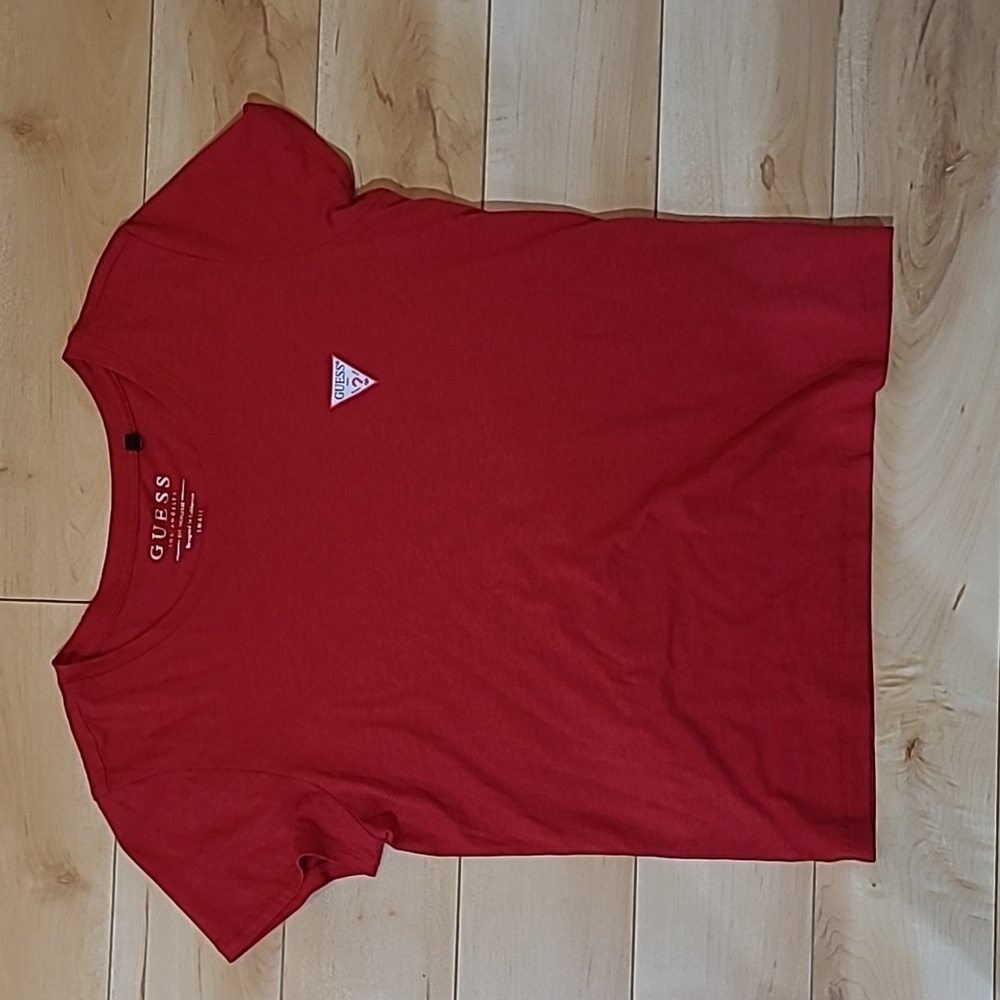 Guess women's size small t shirt